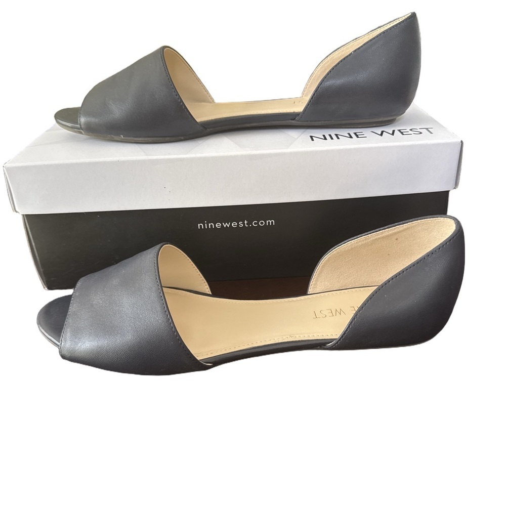 Women's Nine West Dark Blue Leather Slip On D'orsay Peep Toe Flat Sandals. 8.5